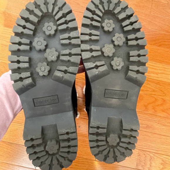 Women's Fur Trim Chelsea Boots - Picture 4 of 10